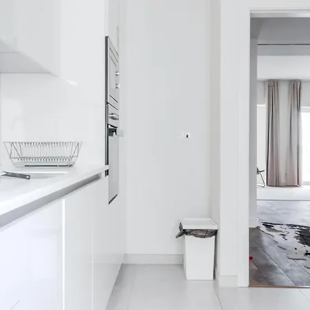 Plum Guide - Facsimile Apartment